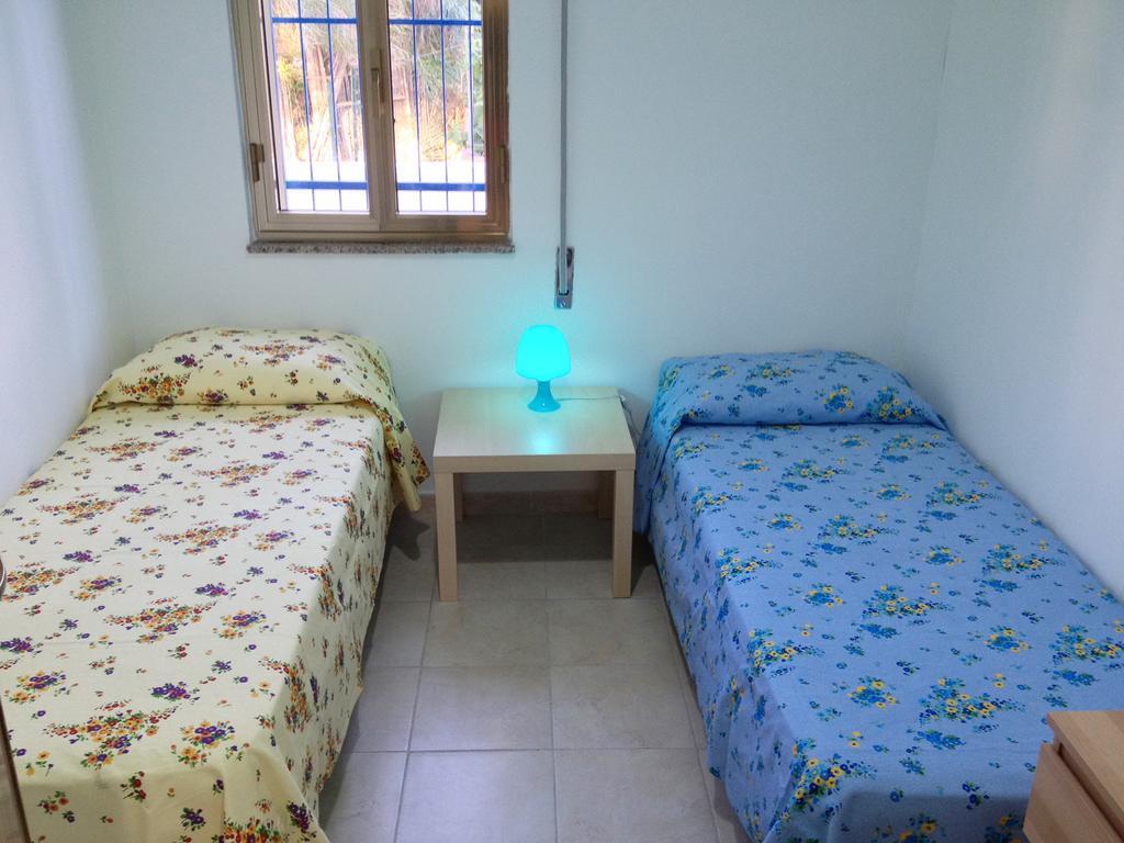 La Giara - Holiday Apartments Sampieri Room photo