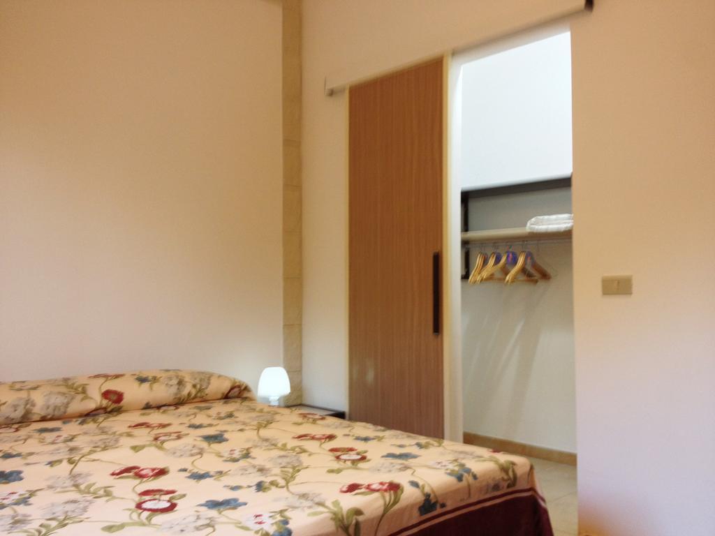La Giara - Holiday Apartments Sampieri Room photo